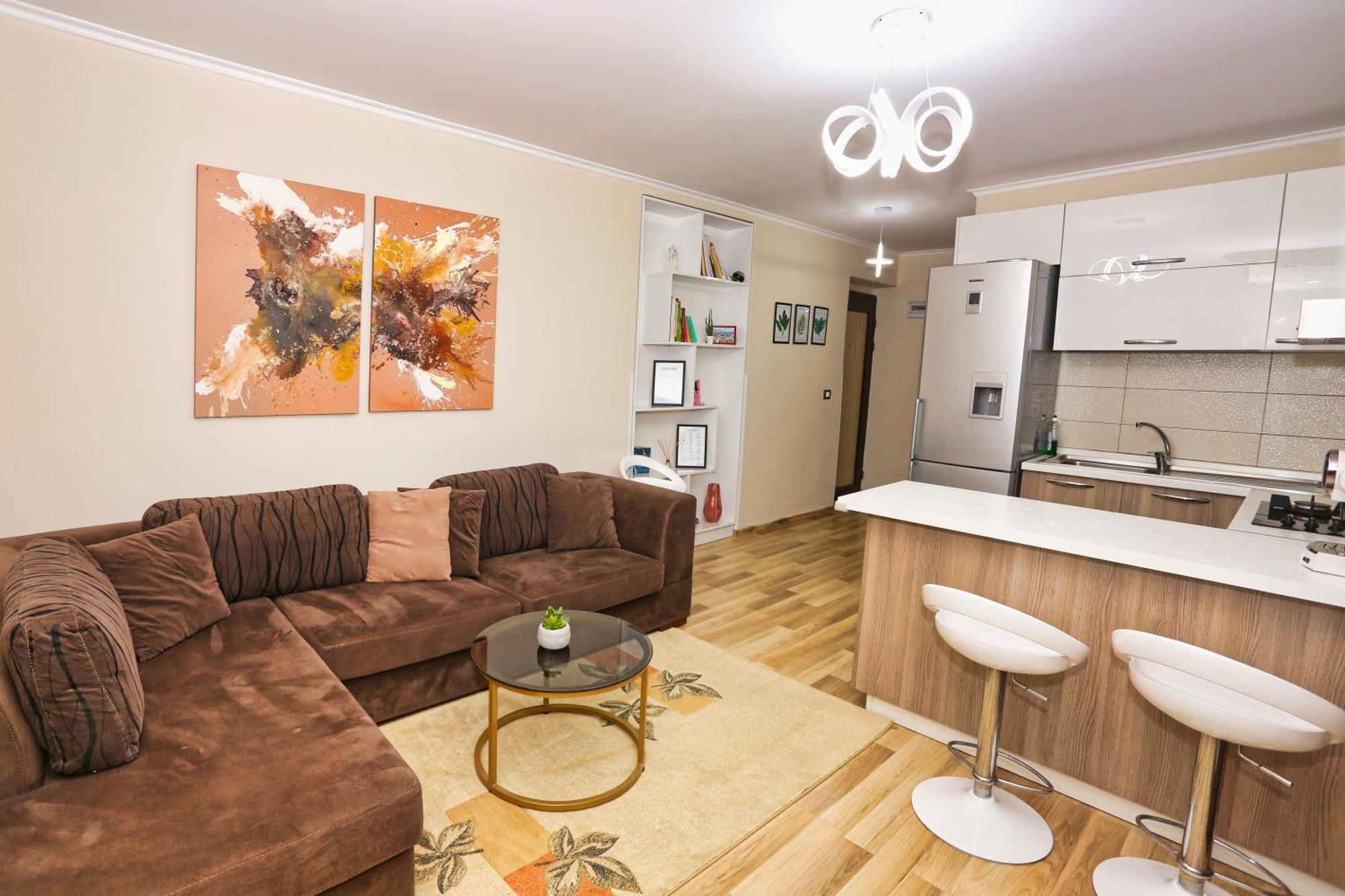 R&B City Center Apartment ティラナ エクステリア 写真