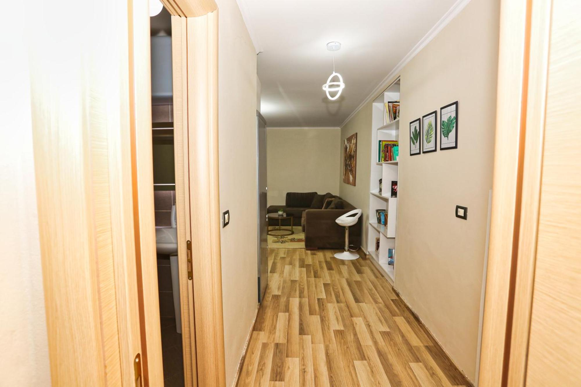 R&B City Center Apartment ティラナ エクステリア 写真
