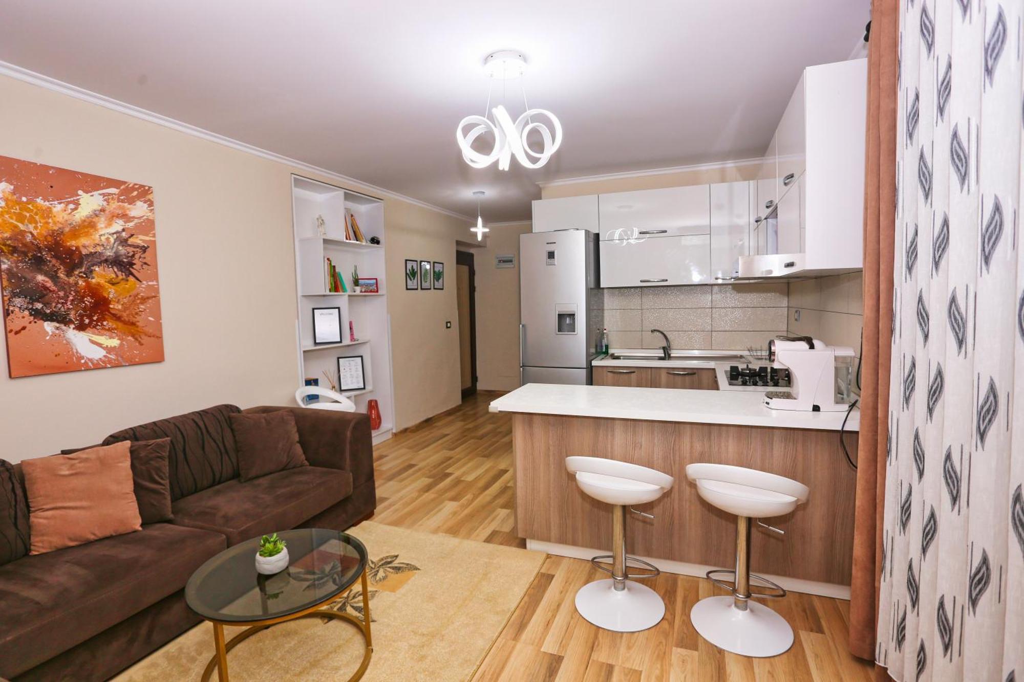 R&B City Center Apartment ティラナ エクステリア 写真