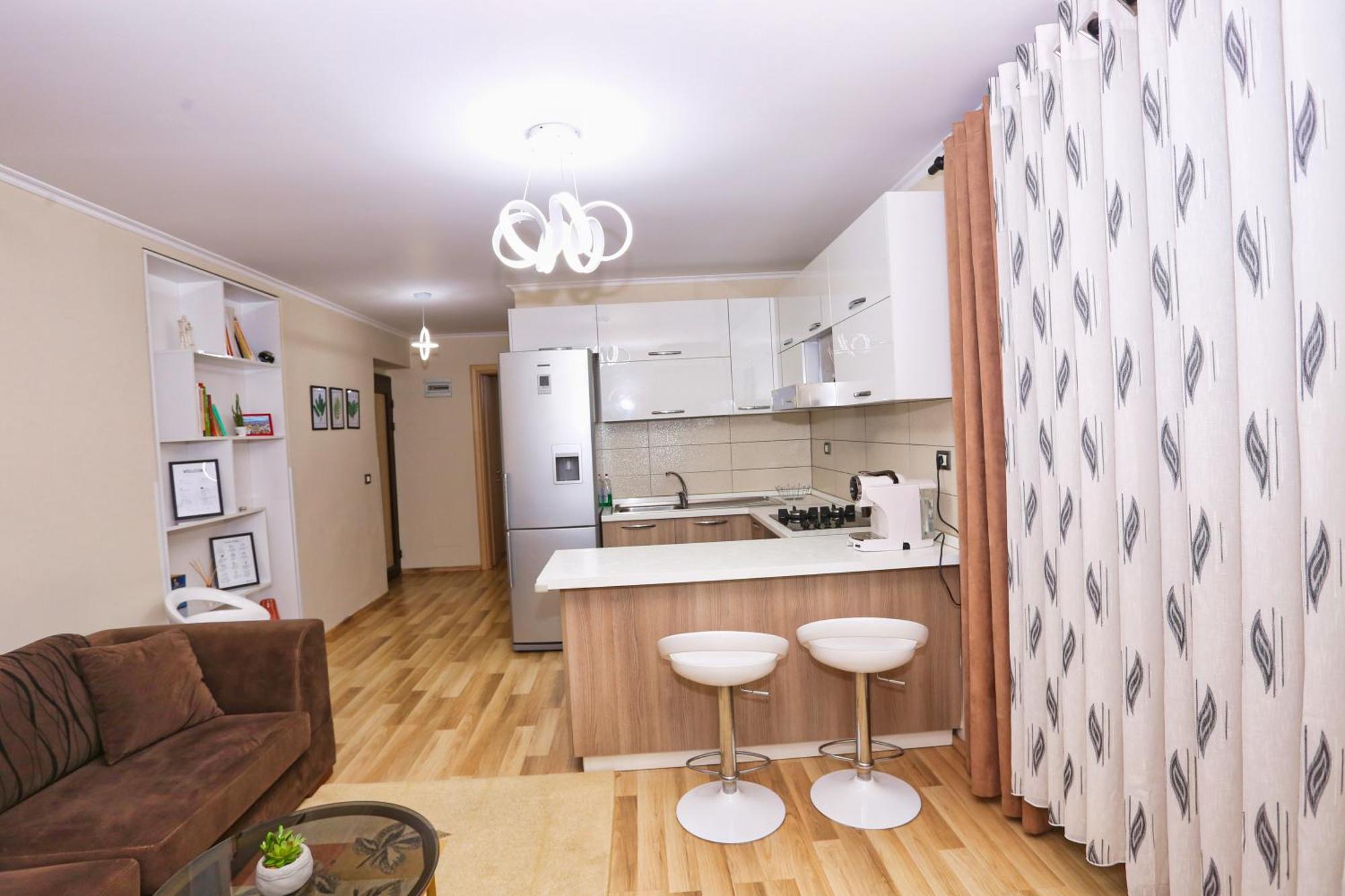 R&B City Center Apartment ティラナ エクステリア 写真