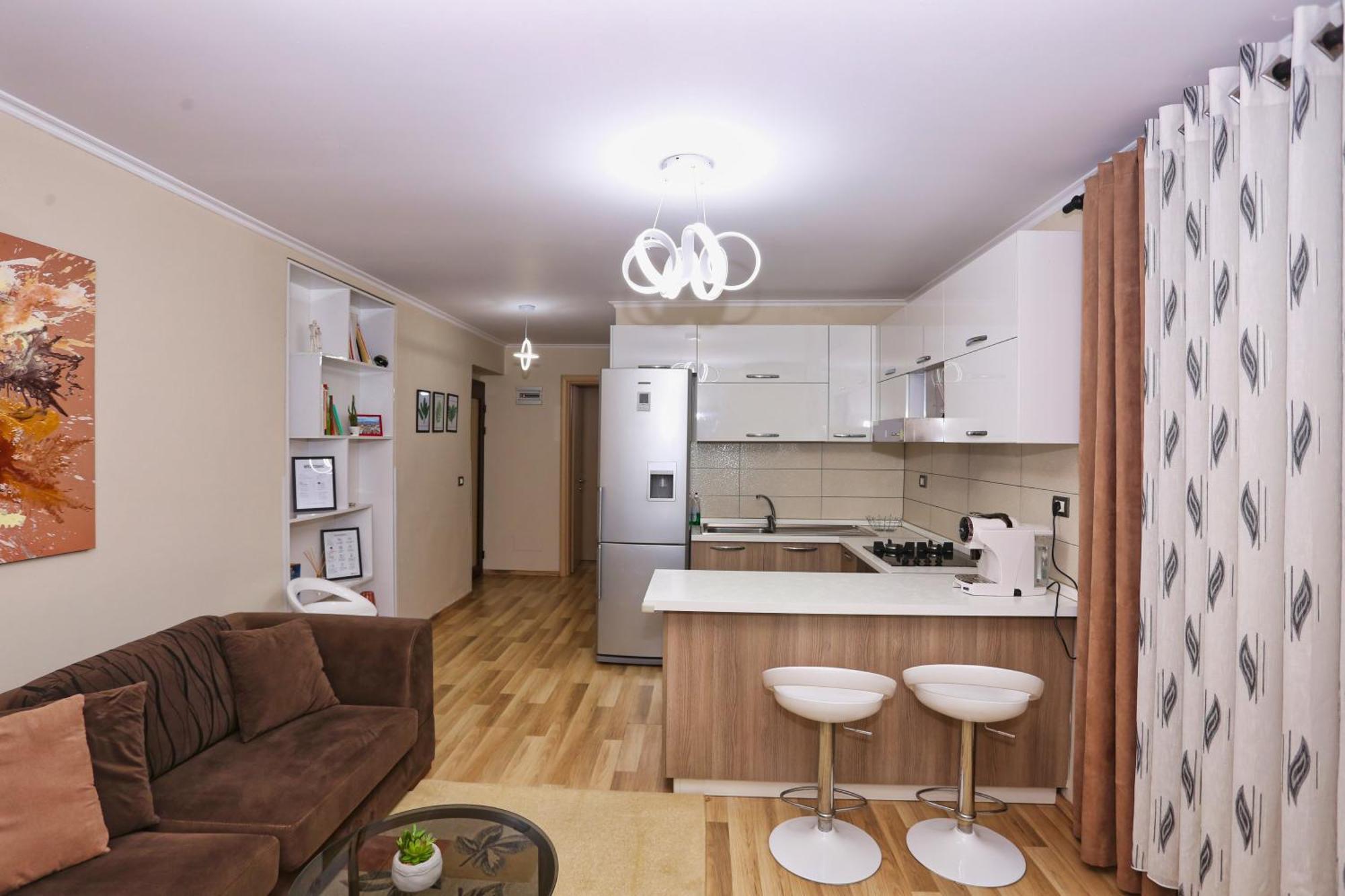 R&B City Center Apartment ティラナ エクステリア 写真