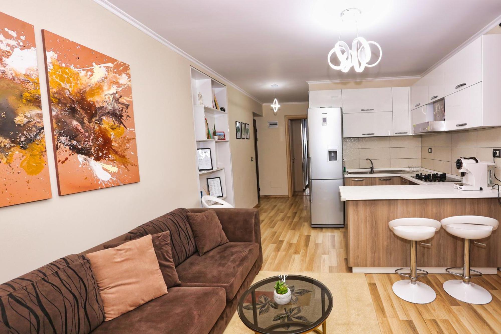 R&B City Center Apartment ティラナ エクステリア 写真