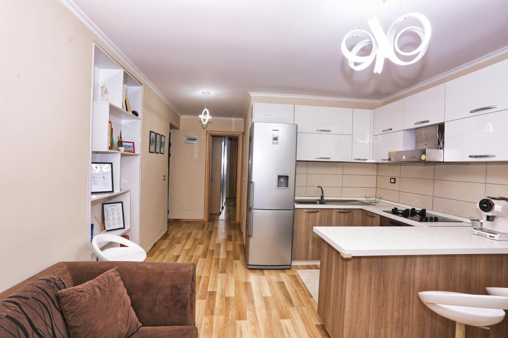 R&B City Center Apartment ティラナ エクステリア 写真