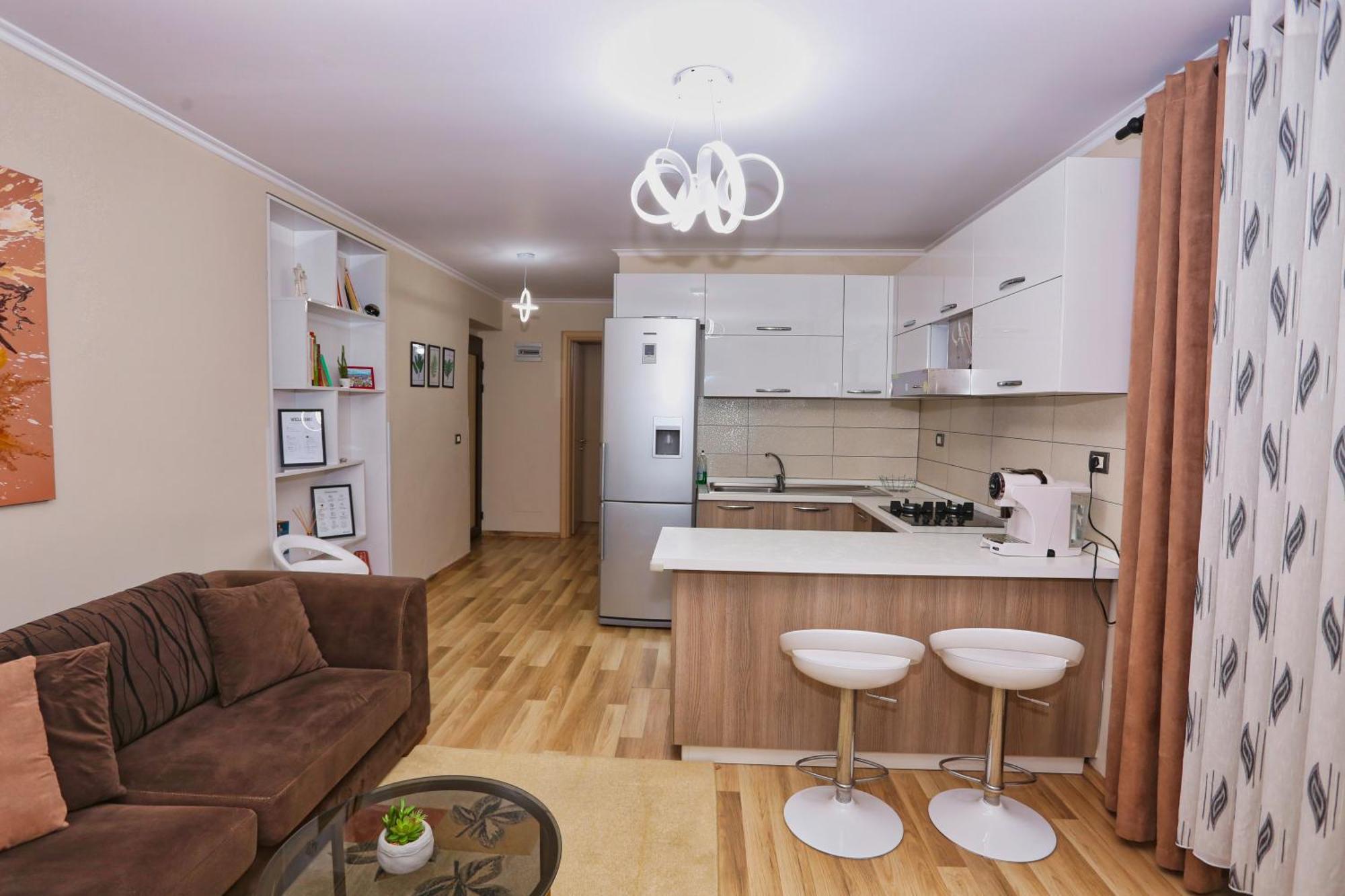 R&B City Center Apartment ティラナ エクステリア 写真